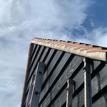 Plain tile verge cement