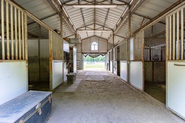 Horse stalls in Beulaville North Carolina