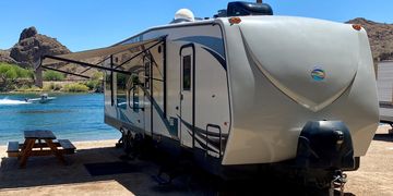 RV Rental Staged at Echo Lodge Resort on the World Famous Parker Strip on the Colorado River