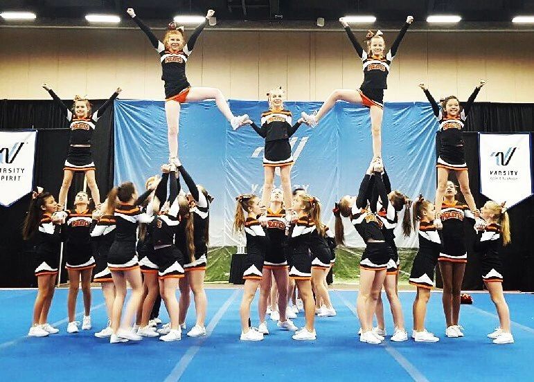 Pirates Cheerleading Club Pirates Cheerleading Club