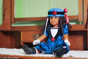 PROPER LADY
My Home, Poulsbo, WA
11-5-18
(ISO 200, 39 mm, f/5.0, 1/3 sec)