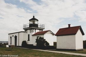 Lighthouse
11/29/2018
(ISO 200, 23 mm, f/8.0, 1/100 sec)