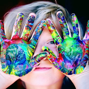 Kid with messy hand. ADHD improvement: The importance of learning, understanding, acting at Psycophi