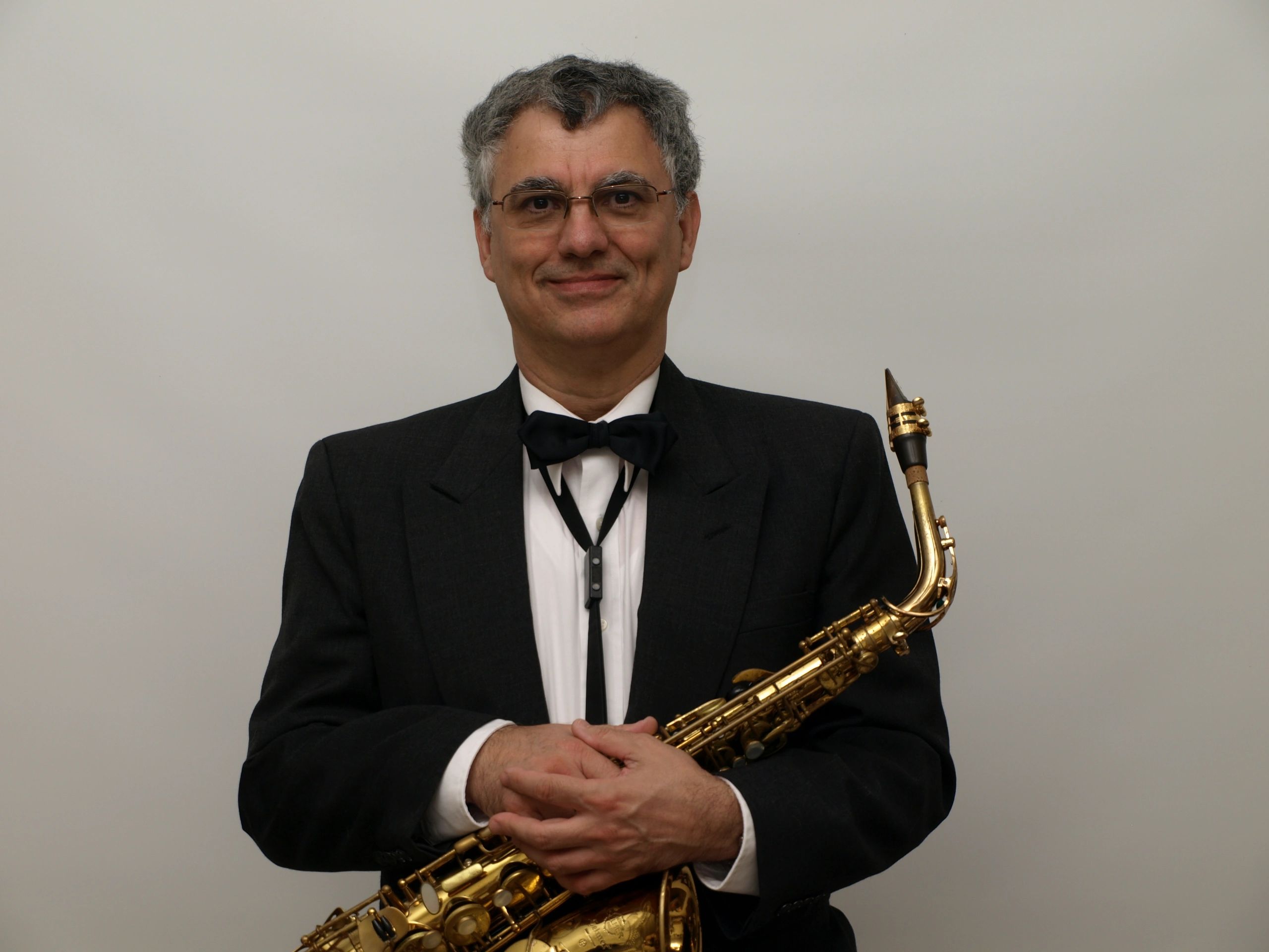 HOME Classical Saxophone Performances by Mario Sergio Bernardo