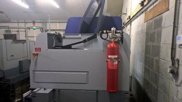 Co2 gas extinguishing system for manufacturing facilities