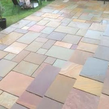 Mixed colour sandstone patio