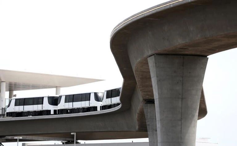 LAX PEOPLE MOVER