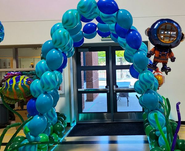 Under the Sea balloon arch, Photo Booth Rental, Flower Wall rental, Balloon Decorations