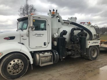 Our small vac truck (Popper) is perfect for end pits, daylighting and general clean up.