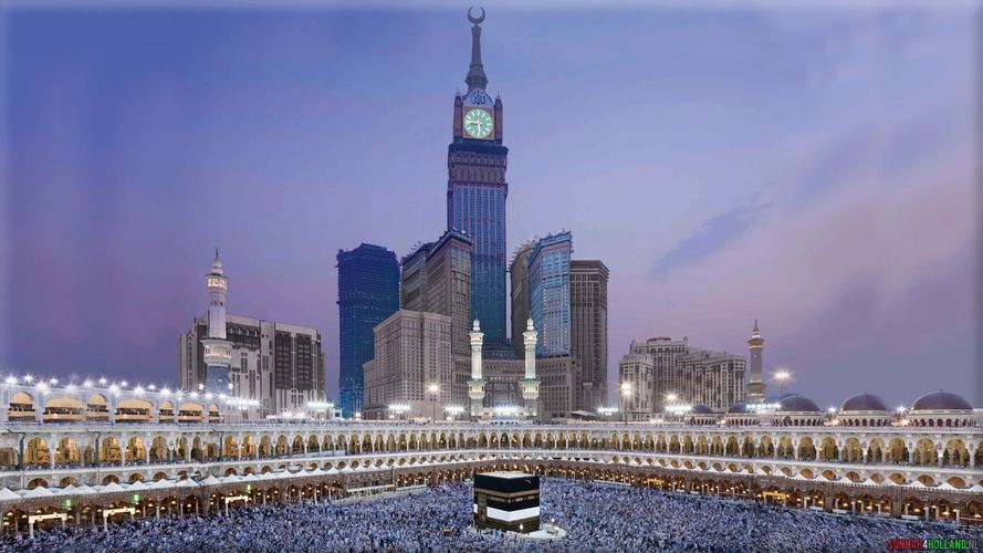 Makkah Clock Tower.
Makkah Central Time