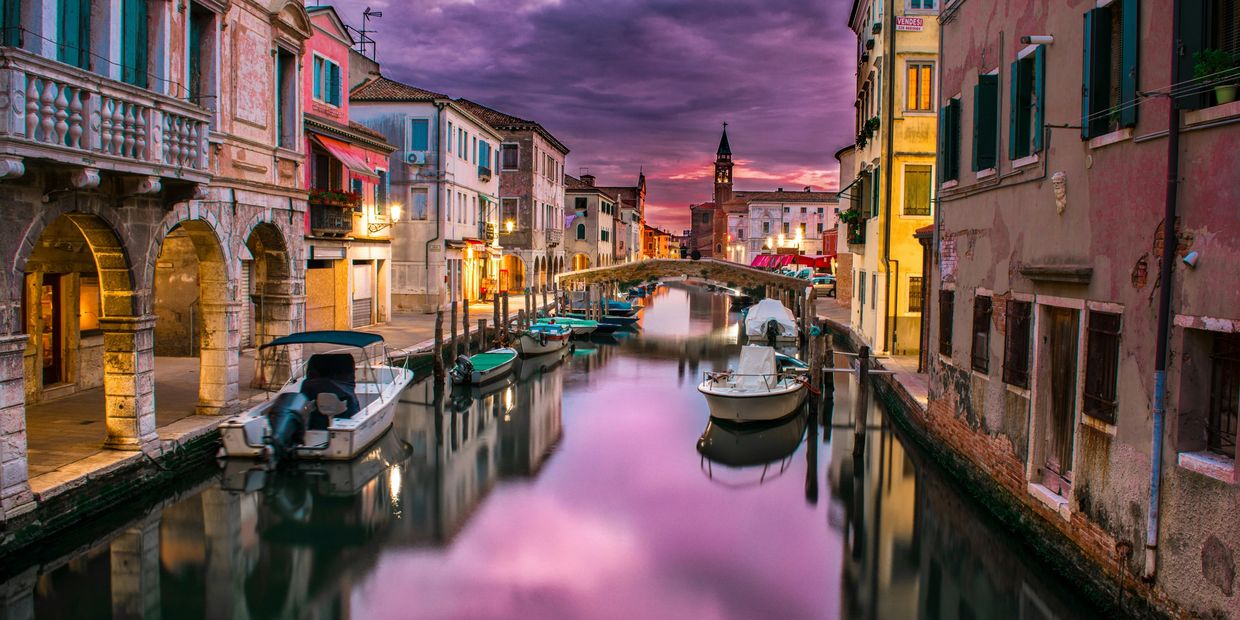 Venice Italy at sunset. Photo by Federico Beccari.