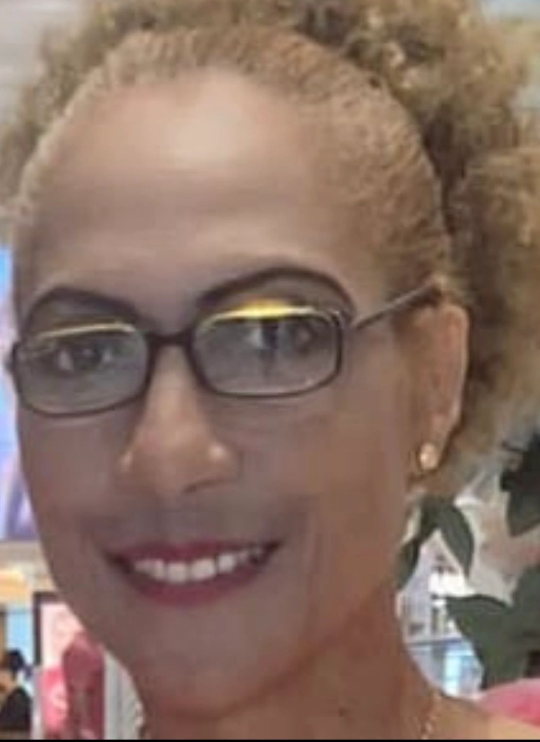 Prophetess Esmeralda lockhart .
She the mother and matriarch of Lockhart Ministries