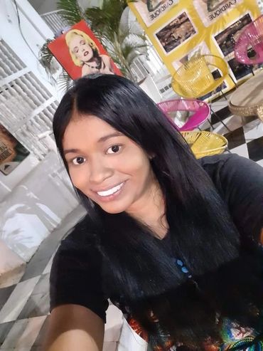 Eres tan encantadora y simpática María Angélica, por supuesto que me enamoraría de ti y creería much