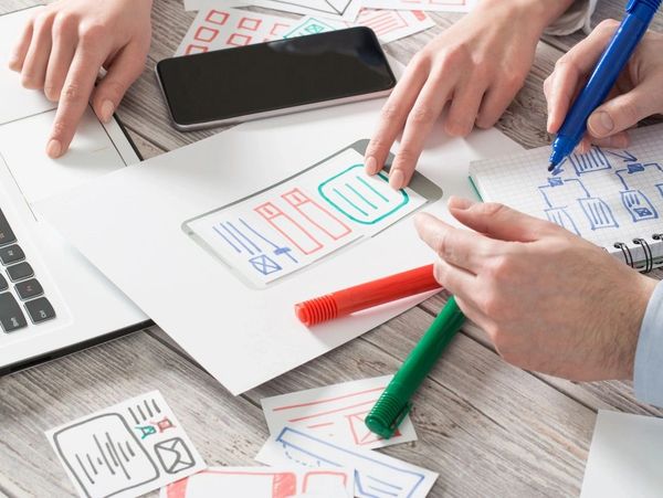 ENTRÉ Computer and Communications