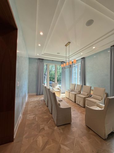 Blue tone plaster applied to walls of Dining Room by DA Paint Service LLC. Located in Houston, Tx.