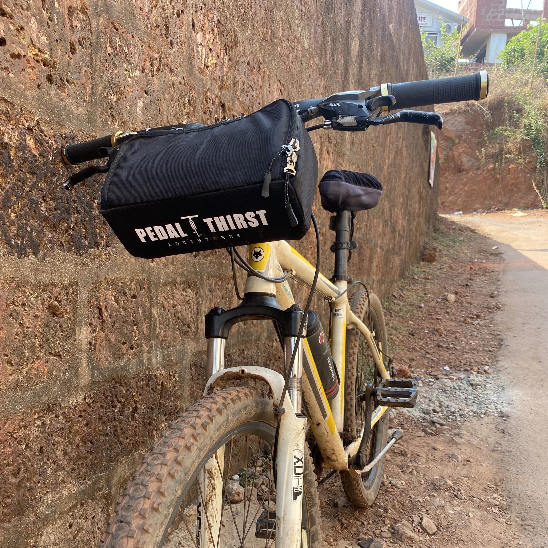 Bike handlebar bag, cycling accessories. bag