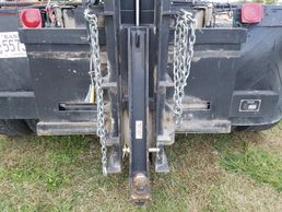 6 way precision hitch moves left and right, up and down, and in and out. to position your home.