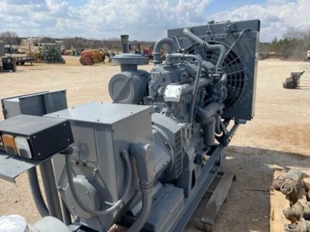 200 KW CAT Natural Gas/LPG/Biomass Generator