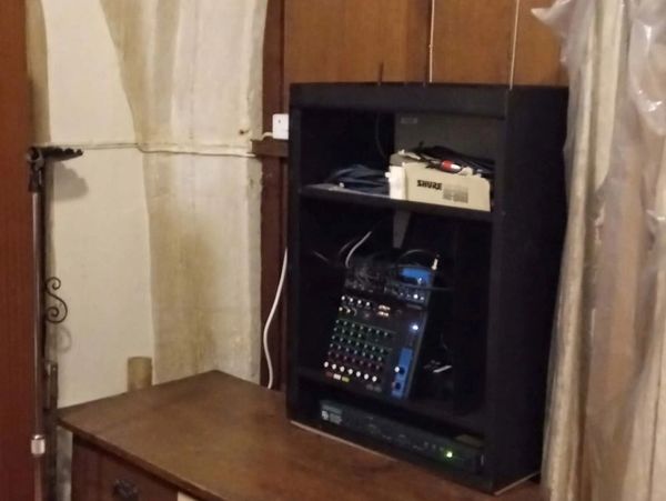 Wall Mounted secure cabinet