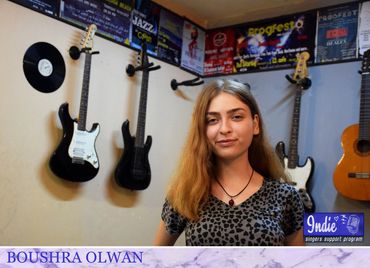 A singing student at U-Ground music center