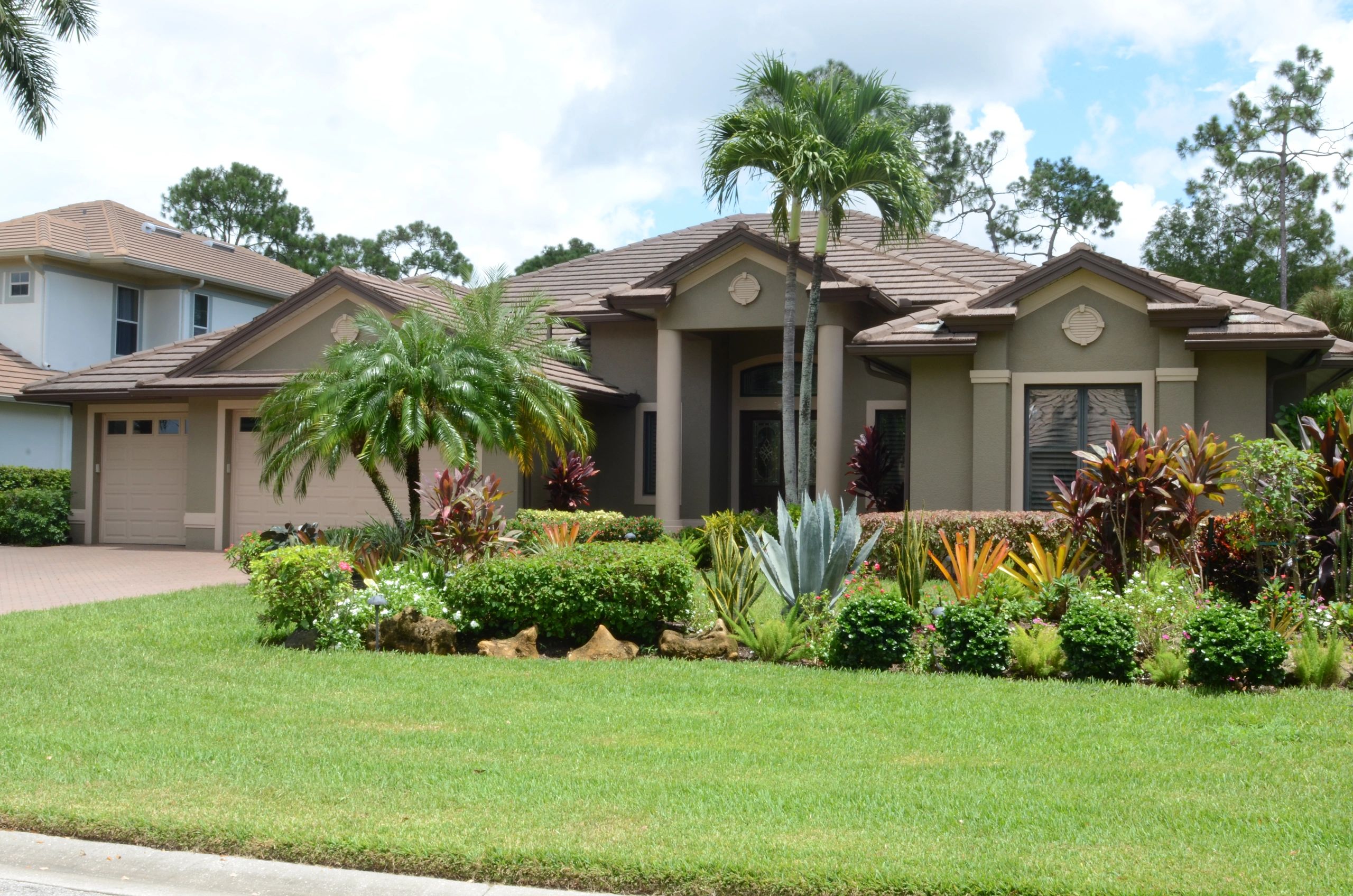 Naples Buy Sell Real Estate