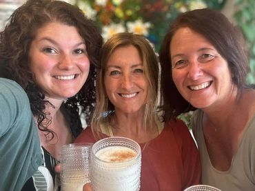 Myriam, Sonia & Manon