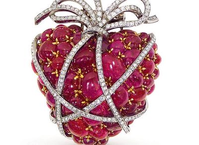 Vedura, Platinum and 18kt Yellow Gold , Ruby and Diamond Heart Brooch.


 