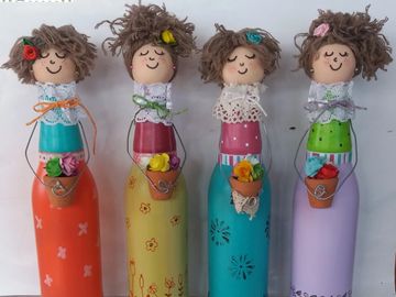 Muñecas de botella decorada