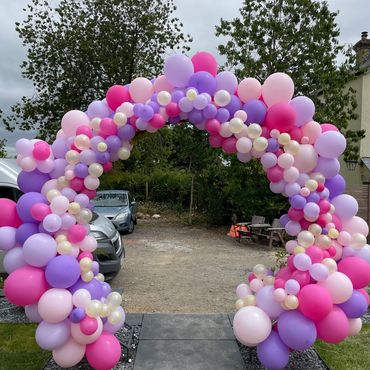 Organic 3/4 hoop arch in pink, lilac and ivory