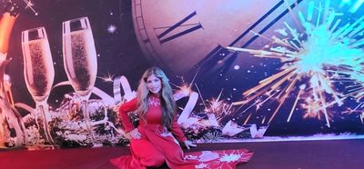 ca si helen elena lopez ao dai red tet lunar new year