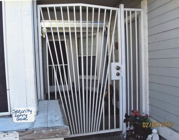 Younker's gate  - Fair Oaks