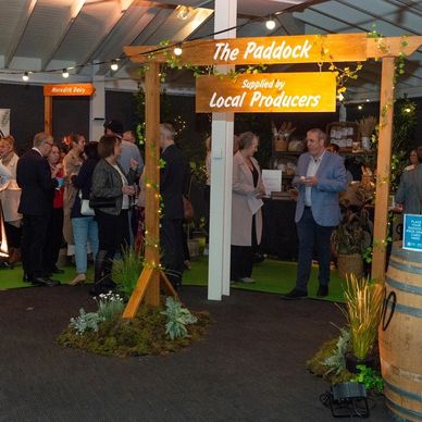 Wooden arbour
Wooden arbour personalised
Personalised wedding arbour