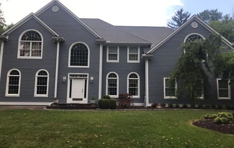 Painting exterior siding in Brookfield, CT