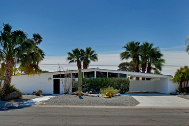 Mid-Century Modern Home Palm Springs Racquet Club Neighborhood