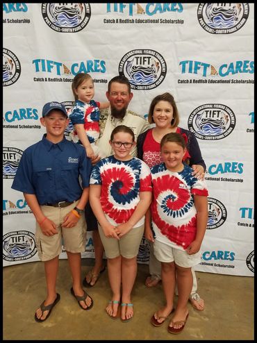 Dargel Boats, shallow water bay boats! The Ford Family bringing you Performance - Function - Value