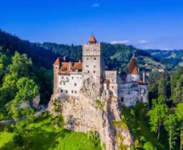 🏰 Bran Castle – Beyond the Dracula Legend