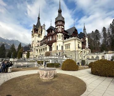 🏰 Peleș Castle – A Royal Masterpiece