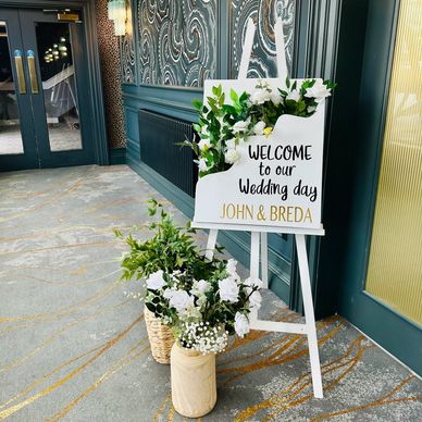 Wedding Planning Service, Welcome Sign