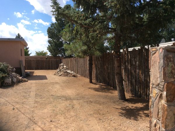 Coyote Fence Installation in Albuquerque, New Mexico
