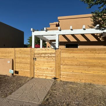 Durable and sleek horizontal fence in Albuquerque, New Mexico by Freddy's Fences