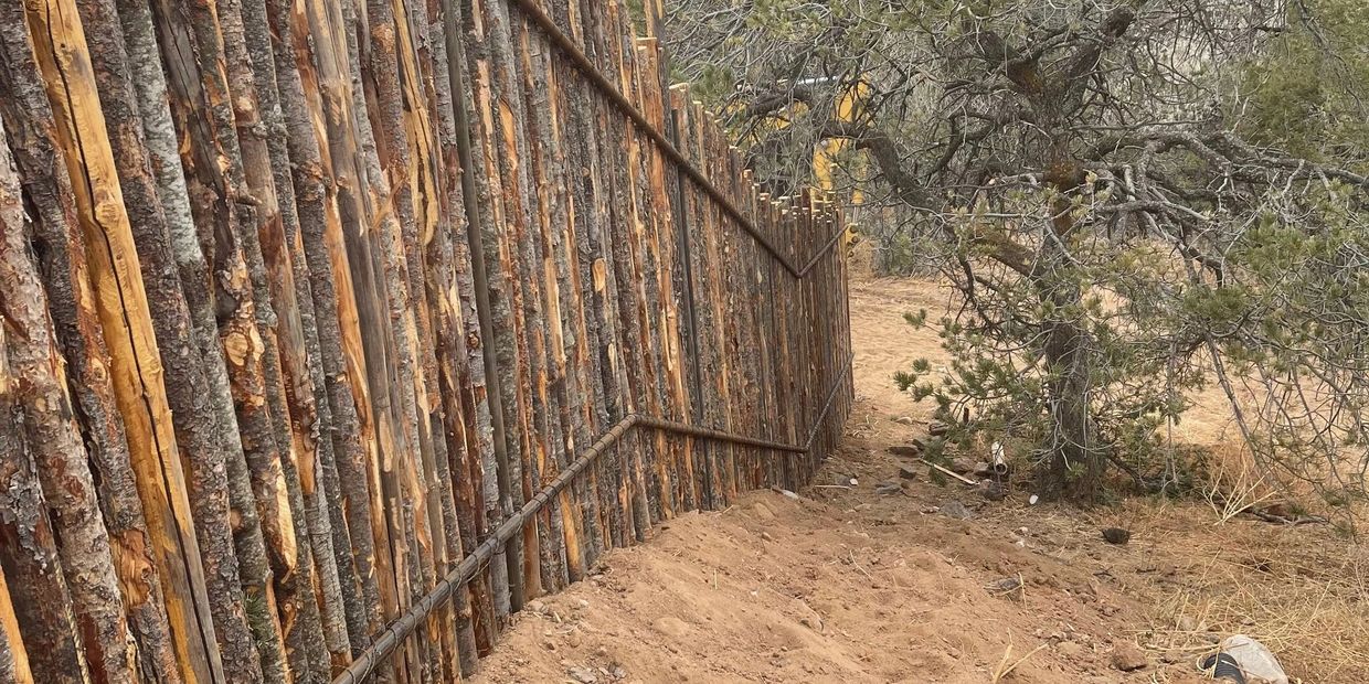 Coyote Fence Installation Albuquerque, New Mexico