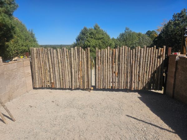 Coyote Fence Gates in Tijeras, New Mexico