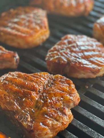 Pork chops. Recipes. Dinner ideas. Food and drink 
