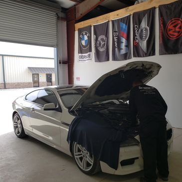 ASE Certified
Mechanic
Technician
BMW
Mini Cooper
Honda 
Toyota
VW