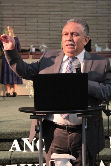 Apostol Freddy Villatoro