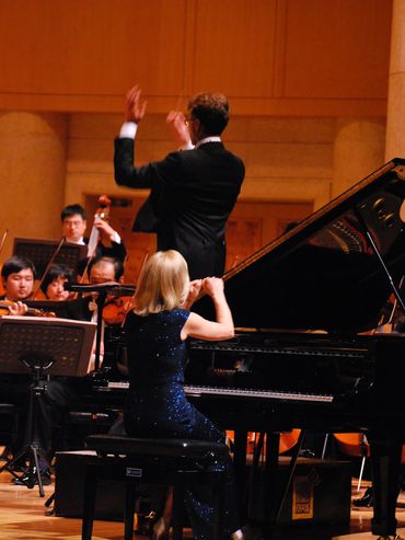 Eric Dale Knapp, conductor
Linda Sweetman-Waters, accompanist