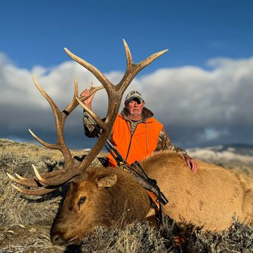 Guided Rifle elk hunt in southwest Montana near Dillon with 2H Outdoors in the Beaverhead and Tendoy