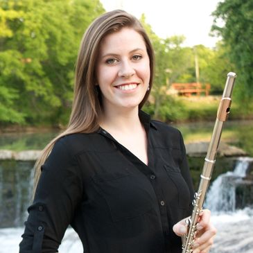 Alyssa Baranski Gaines is offering flute lessons through the Siouxland Flute Academy.