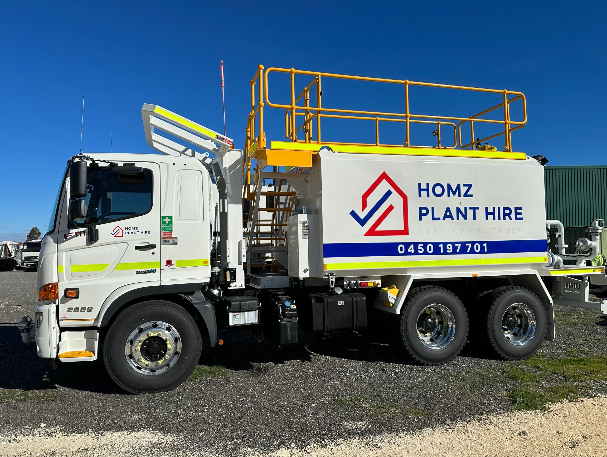 water truck hire for dust suppression, road watering, and site maintenance across construction.