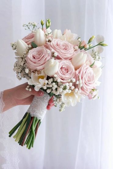 Stunning bridal bouquets for our lovely brides